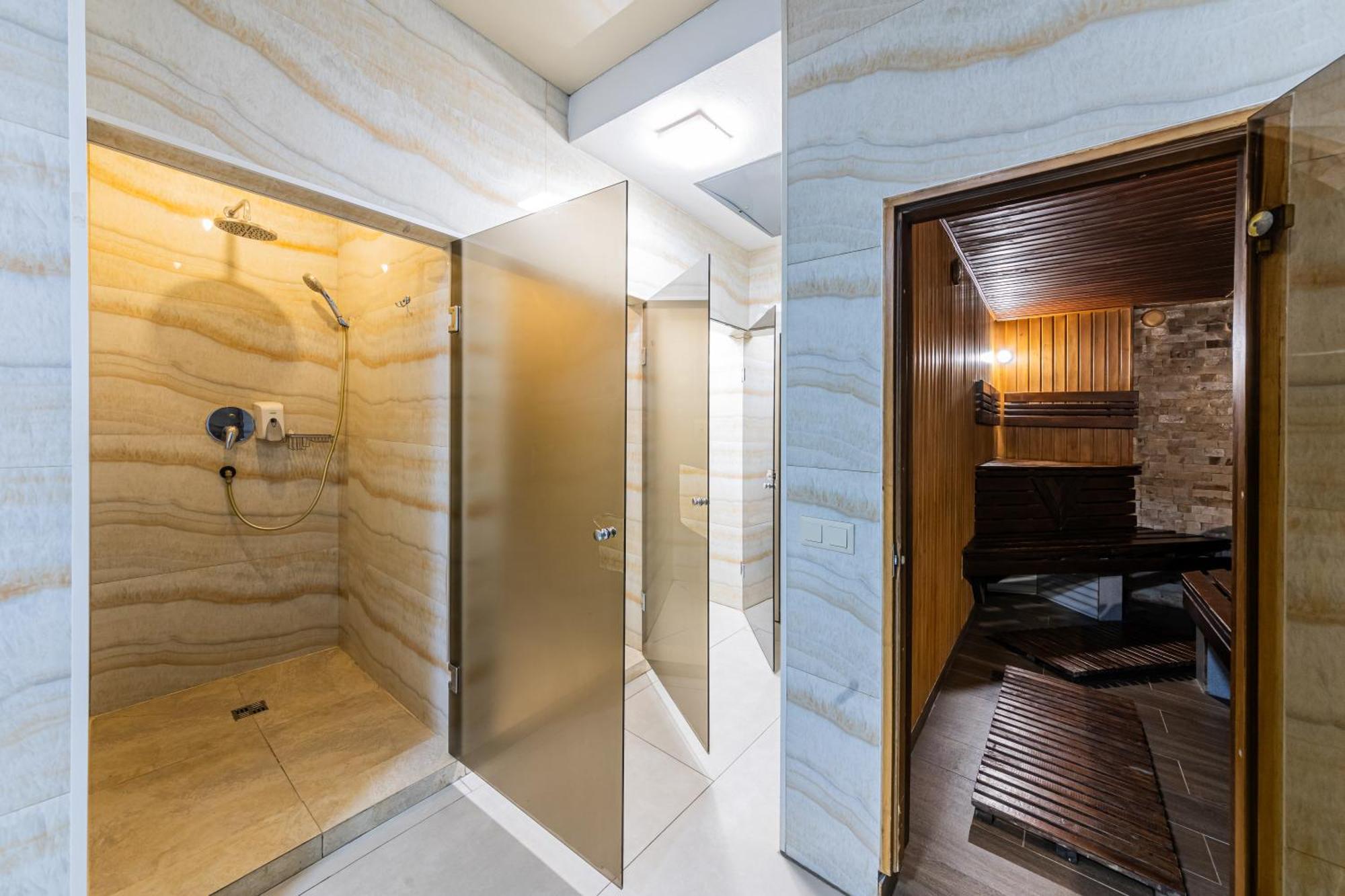 Villa Leku Spa Resort 布克维 外观 照片