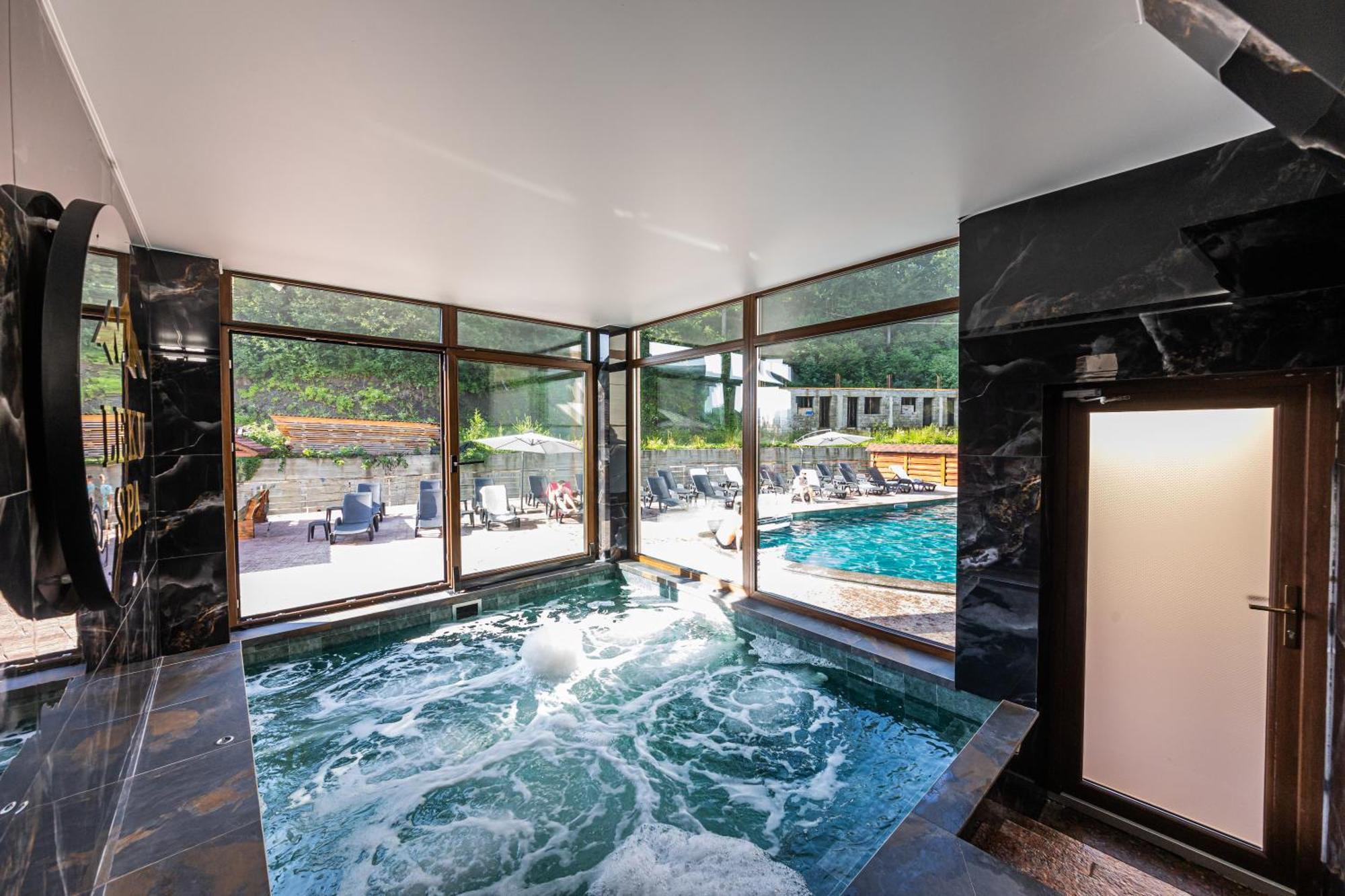 Villa Leku Spa Resort 布克维 外观 照片
